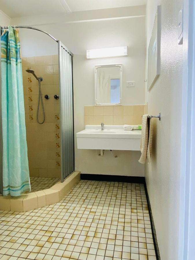 Mid Valley Motel Morwell Eksteriør billede